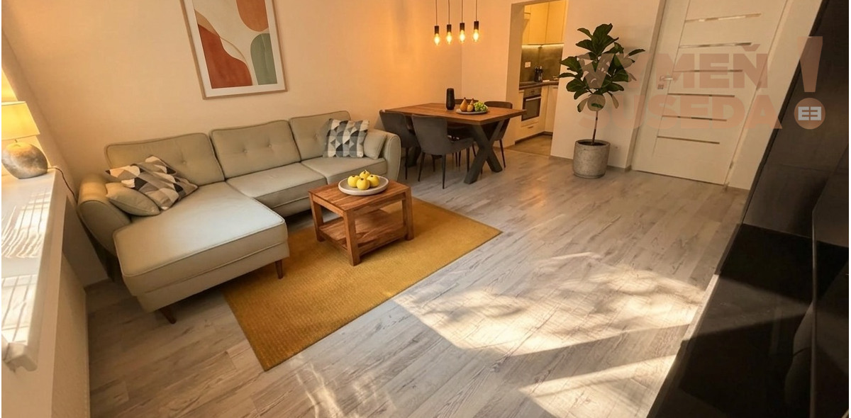 VYMEŇ SUSEDA! – VÝNIMOČNÝ 2 IZB. ZARIADENÝ BYT, NÁMESTIE BIELY KRÍŽ, BA III, NOVÉ MESTO.