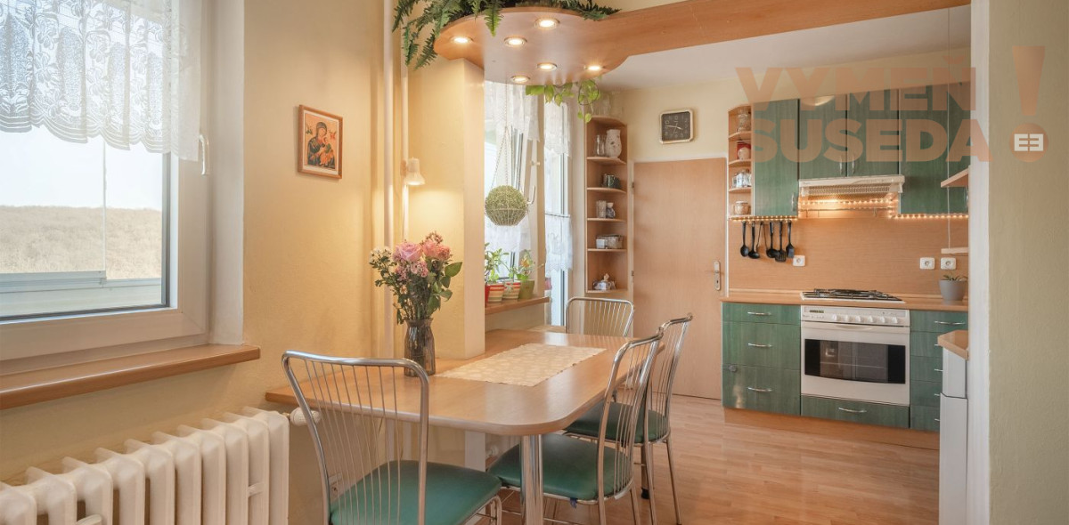 VYMEŇ SUSEDA! -  VÝNIMOČNÝ 3 IZB. BYT S PRIESTRANOU LOGGIOU, VYHĽADÁVANÁ LOKALITA, BA IV, PÚPAVOVA ul., KARLOVÁ VES.