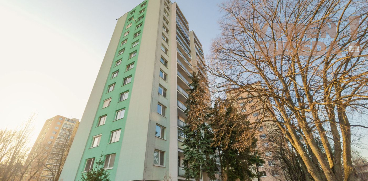 VYMEŇ SUSEDA! -  VÝNIMOČNÝ 3 IZB. BYT S PRIESTRANOU LOGGIOU, VYHĽADÁVANÁ LOKALITA, BA IV, PÚPAVOVA ul., KARLOVÁ VES.