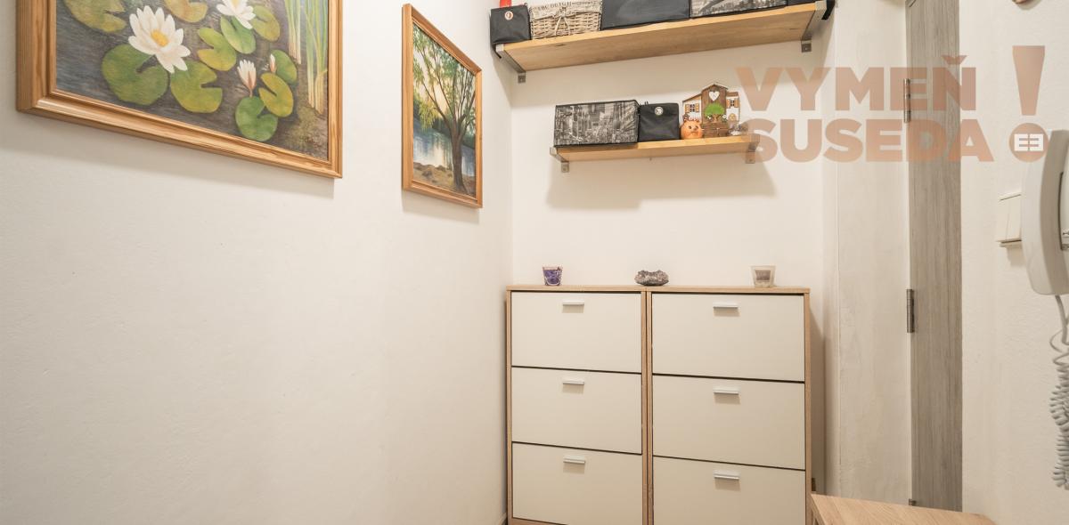 VYMEŇ SUSEDA! - Na predaj krásny, presvetlený, tehlový 2-izb. byt s balkónom – Hroznová ulica, Pezinok.