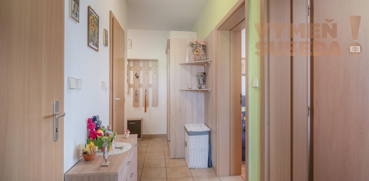 VYMEŇ SUSEDA! - Na predaj krásny, presvetlený, tehlový 2-izb. byt s balkónom – Hroznová ulica, Pezinok.