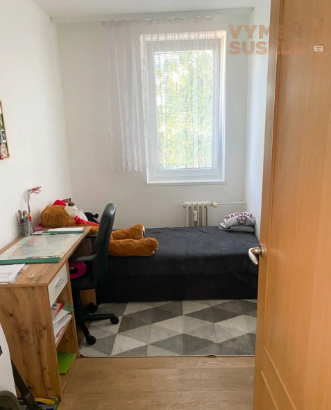 VYMEŇ SUSEDA! ŠTÝLOVÝ - KOMPLETNE ZARIADENÝ 2,5-IZBOVÝ BYT - BRATISLAVA - DÚBRAVKA - BA IV.