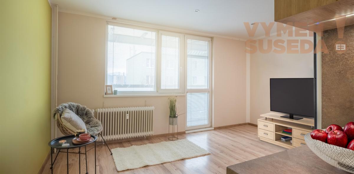 VYMEŇ SUSEDA! – VÝNIMOČNÝ, SLNEČNÝ 2 IZB. BYT S LOGGIOU, ŽILINSKÁ, TRENČÍN - KUBRÁ.