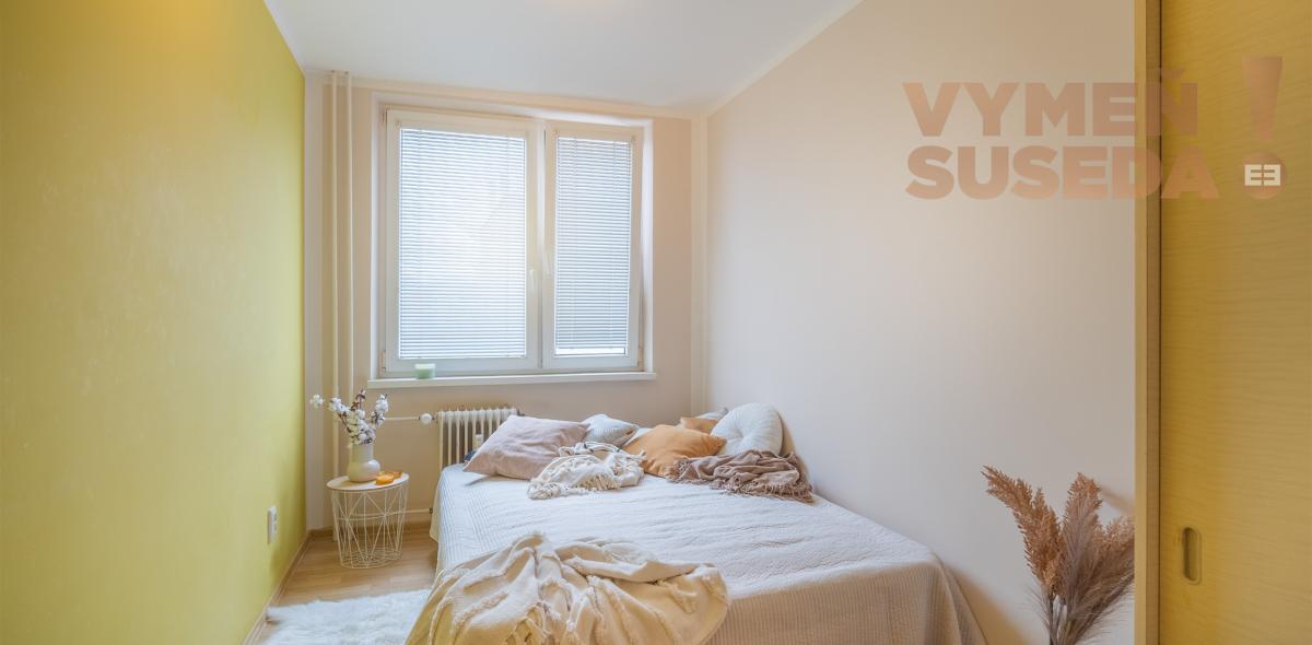 VYMEŇ SUSEDA! – VÝNIMOČNÝ, SLNEČNÝ 2 IZB. BYT S LOGGIOU, ŽILINSKÁ, TRENČÍN - KUBRÁ.