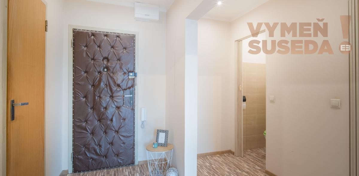 VYMEŇ SUSEDA! – VÝNIMOČNÝ, SLNEČNÝ 2 IZB. BYT S LOGGIOU, ŽILINSKÁ, TRENČÍN - KUBRÁ.