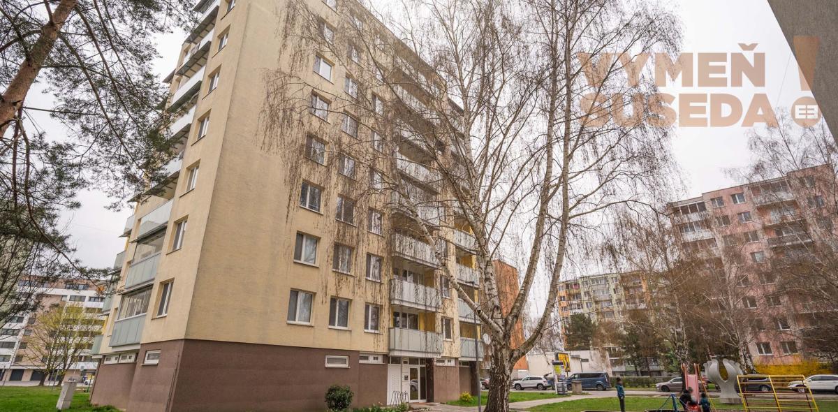 VYMEŇ SUSEDA! – VÝNIMOČNÝ, SLNEČNÝ 2 IZB. BYT S LOGGIOU, ŽILINSKÁ, TRENČÍN - KUBRÁ.