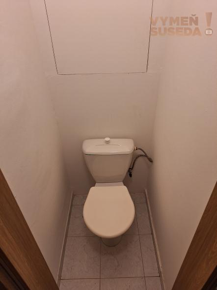 VYMEŇ SUSEDA! - VÝNIMOČNÝ TEHLOVÝ 3 IZB. BYT v Ružinove,  Družicová ulica.