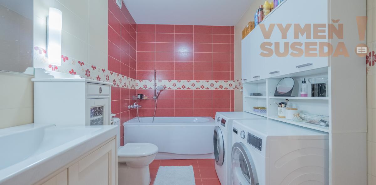 VYMEŇ SUSEDA – PRIESTOR PRE KANCELÁRIU ALEBO FIRMU 380 m2 SO ZÁHRADOU A GARÁŽOU, DUNAJSKÁ STREDA - CENTRUM.