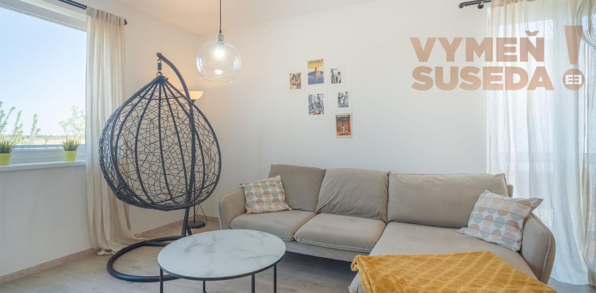 VYMEŇ SUSEDA! – Výnimočný 2 izbový byt s balkónom v novostavbe s parkovacím státim, Hamuliakovo.