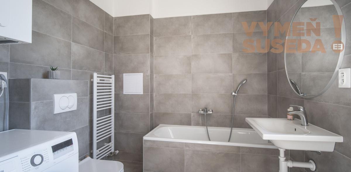 VYMEŇ SUSEDA! – Výnimočný 2 izbový byt s balkónom v novostavbe s parkovacím státim, Hamuliakovo.