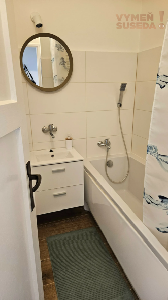VYMEŇ SUSEDA! - VÝNIMOČNÝ 1 IZB. BYT S KLIMATIZÁCIOU. KRÍŽNA ULICA. STARÉ MESTO BA I.