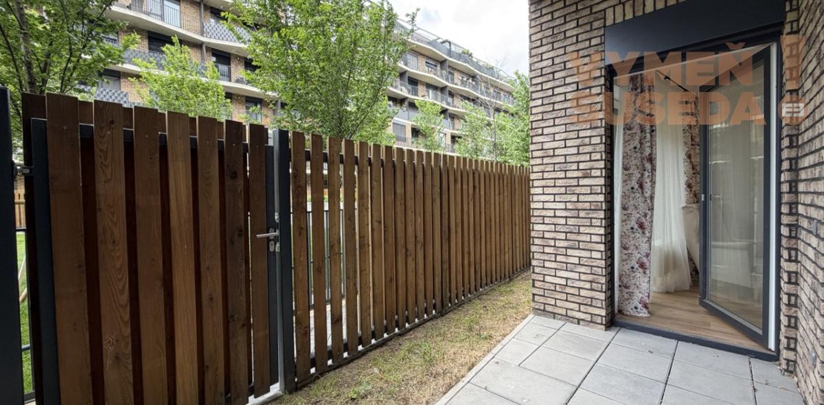 VYMEŇ SUSEDA! - VÝNIMOČNÝ 2 IZB. BYT SO ZÁHRADKOU A PARKOVANÍM, FIALOVÁ UL., BRATISLAVA V, PETRŽALKA,