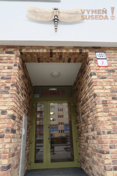 VYMEŇ SUSEDA! - PRIESTRANNÝ 2 IZB. BYT S BALKÓNOM, LUŽNÁ UL., BRATISLAVA V, PETRŽALKA,