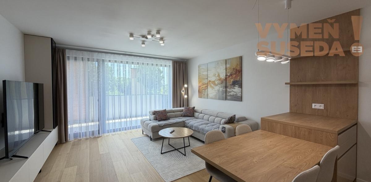 VYMEŇ SUSEDA! – VÝNIMOČNÝ 2 IZB. ZARIADENÝ BYT S BALKÓNOM A GARÁŽOVÝM STÁTÍM, TRNAVSKÁ CESTA, BA II, RUŽINOV,