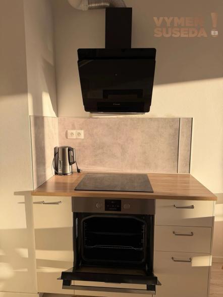 VYMEŇ SUSEDA! – PRIESTRANNÝ 2 IZB. ZARIADENÝ BYT S LOGGIOU A PARKOVANÍM,PET FRIENDLY ZUZANY CHALUPOVEJ, BA V, PETRŽALKA.