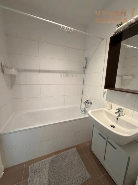 VYMEŇ SUSEDA! – PRIESTRANNÝ 2 IZB. ZARIADENÝ BYT S LOGGIOU A PARKOVANÍM,PET FRIENDLY ZUZANY CHALUPOVEJ, BA V, PETRŽALKA.