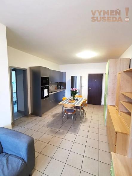 VYMEŇ SUSEDA! – VÝNIMOČNÝ 2 IZB. ZARIADENÝ BYT S TERASOU, PET FRIENDLY, ŠUSTEKOVA, BA V, PETRŽALKA.