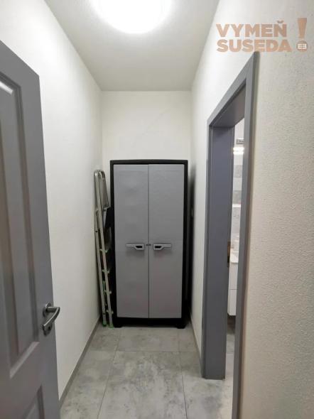 VYMEŇ SUSEDA! – VÝNIMOČNÝ 2 IZB. ZARIADENÝ BYT S TERASOU, PET FRIENDLY, ŠUSTEKOVA, BA V, PETRŽALKA.
