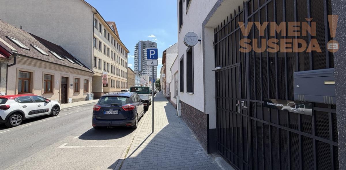 ESTATE INVEST - ODSTUPENIE PREVÁDZKY, ZUBNÁ KLINIKA, SMILE DENT, STARÉ MESTO.