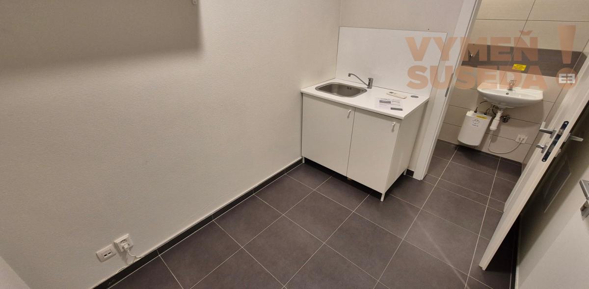 VYMEŇ SUSEDA - Nadštandartné obchodné priestorý na prenájom, Ivanská Cesta 15