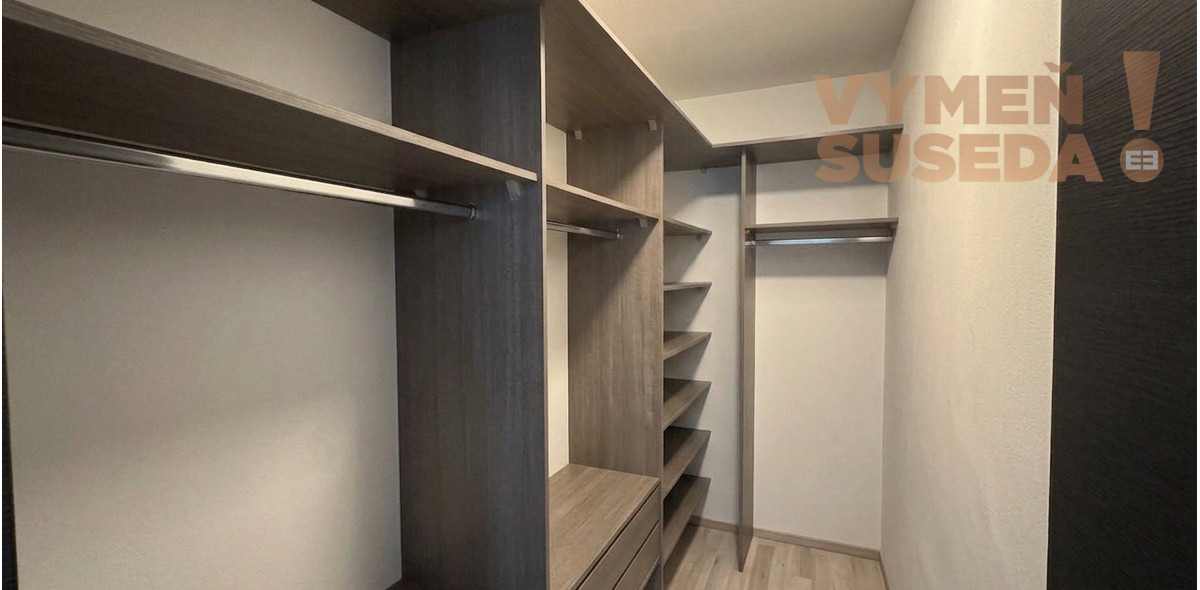 VYMEŇ SUSEDA! – PRIESTRANNÝ 2 IZB. ZARIADENÝ BYT, TERASA, PET FRIENDLY, ĎUMBIERSKA UL., NOVÉ MESTO, BA III