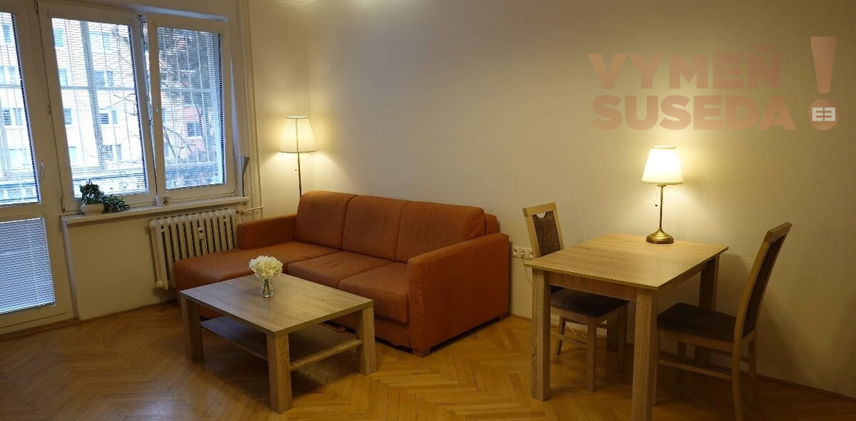VYMEŇ SUSEDA! – Prenájom priestranného 2-izbového bytu s veľkou loggiou, Ružinov –  Astrová ul., Bratislava II