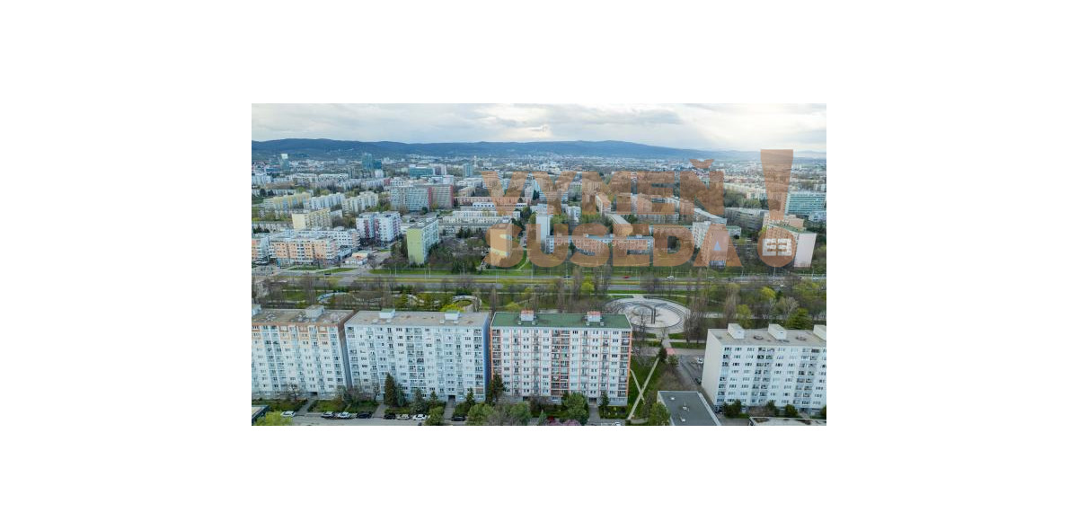 VYMEŇ SUSEDA! – Prenájom priestranného 2-izbového bytu s veľkou loggiou, Ružinov –  Astrová ul., Bratislava II