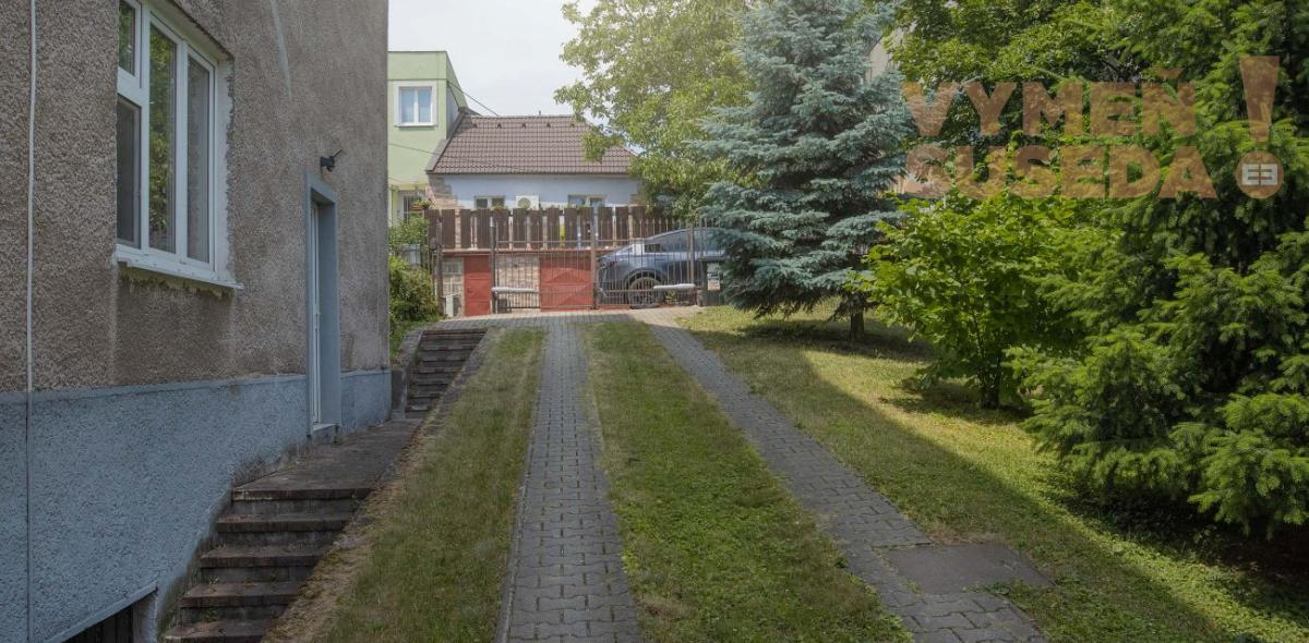 VYMEŇ SUSEDA! -  VÝNIMOČNÝ RODINNÝ DOM SO 4 BYTOVÝMI JEDNOTKAMI, VYHĽADÁVANÁ LOKALITA, BA III -  ČAJAKOVA ulica