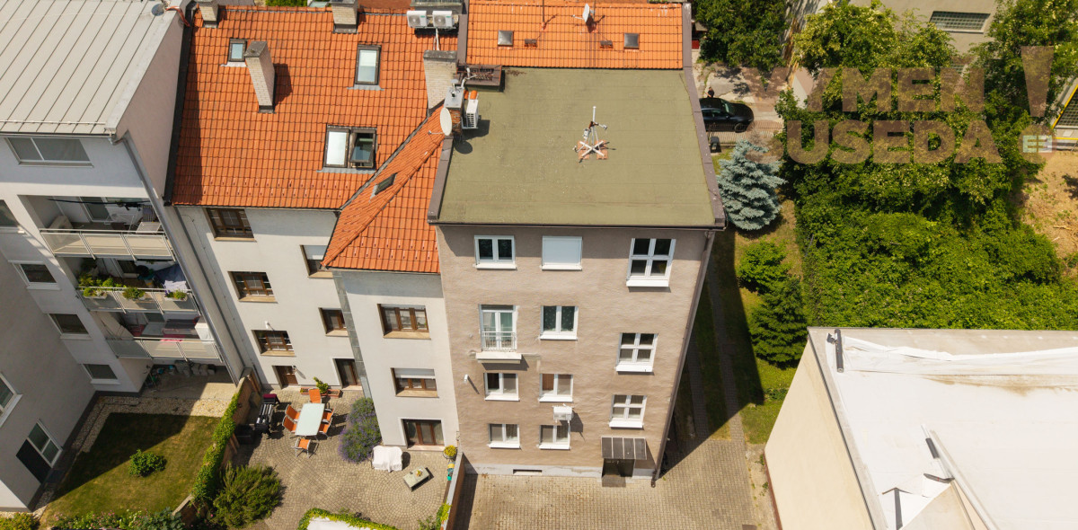 VYMEŇ SUSEDA! -  VÝNIMOČNÝ RODINNÝ DOM SO 4 BYTOVÝMI JEDNOTKAMI, VYHĽADÁVANÁ LOKALITA, BA III -  ČAJAKOVA ulica