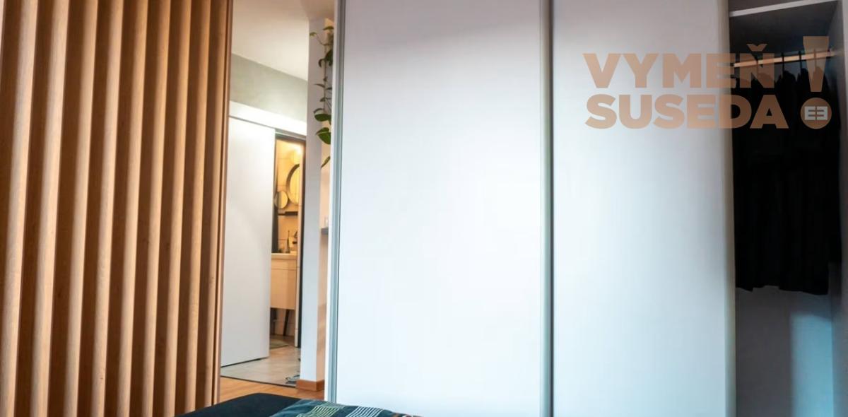 VYMEŇ SUSEDA! – VÝNIMOČNÝ 1 IZB. ZARIADENÝ BYT S BALKÓNOM, PET FRIENDLY, JÁNA BOTTU, TRNAVA.