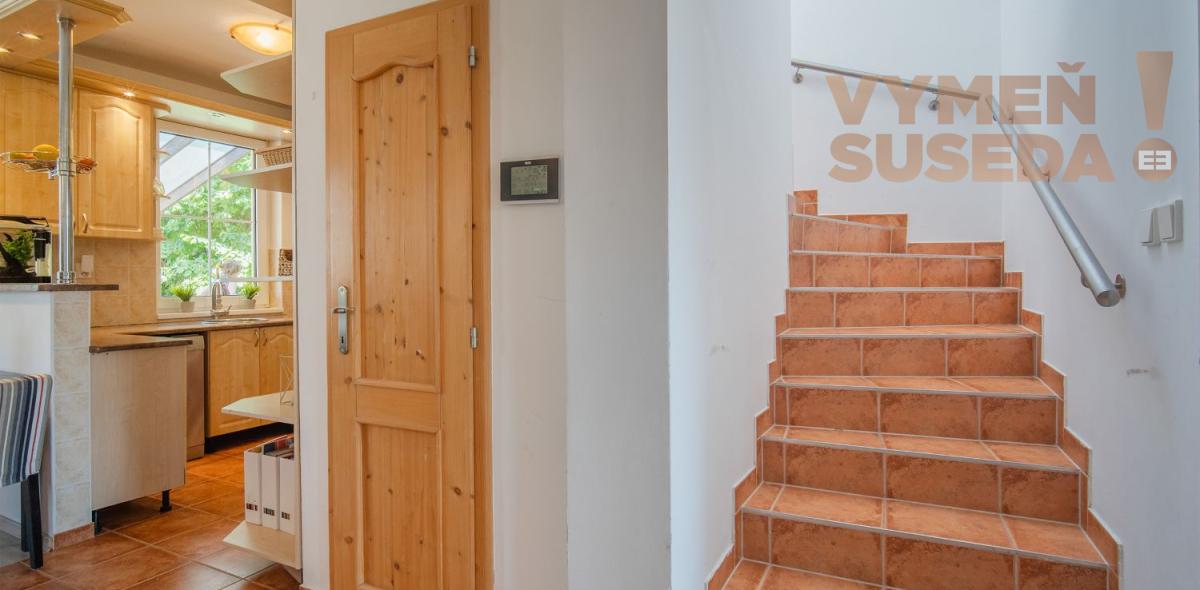 VYMEŇ SUSEDA – Na predaj výnimočný 5 izbový rodinný dom s garážou a veľkým pozemkom, Hamuliakovo.