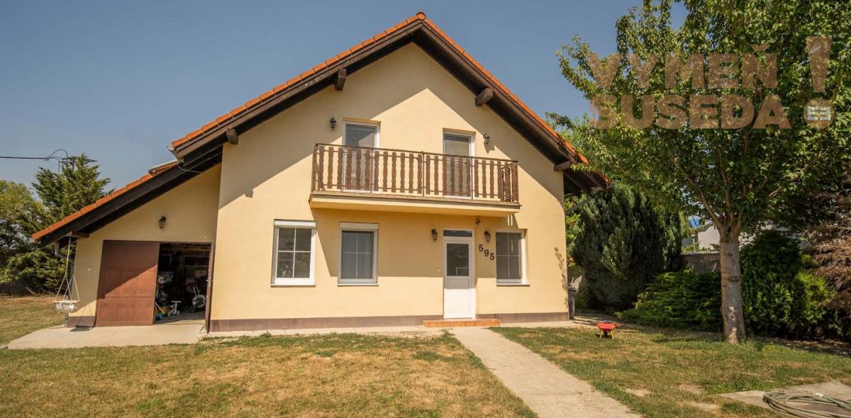 VYMEŇ SUSEDA – Na predaj výnimočný 5 izbový rodinný dom s garážou a veľkým pozemkom, Hamuliakovo.