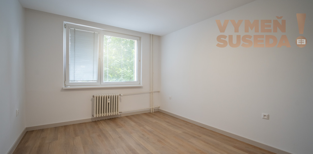 VYMEŇ SUSEDA! - KOMPLETNE ZREKONŠTRUOVANÝ 3 IZB. BYT S LOGGIOU, BRATISLAVSKÁ, PIEŠŤANY