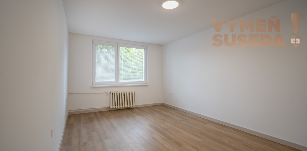VYMEŇ SUSEDA! - KOMPLETNE ZREKONŠTRUOVANÝ 3 IZB. BYT S LOGGIOU, BRATISLAVSKÁ, PIEŠŤANY