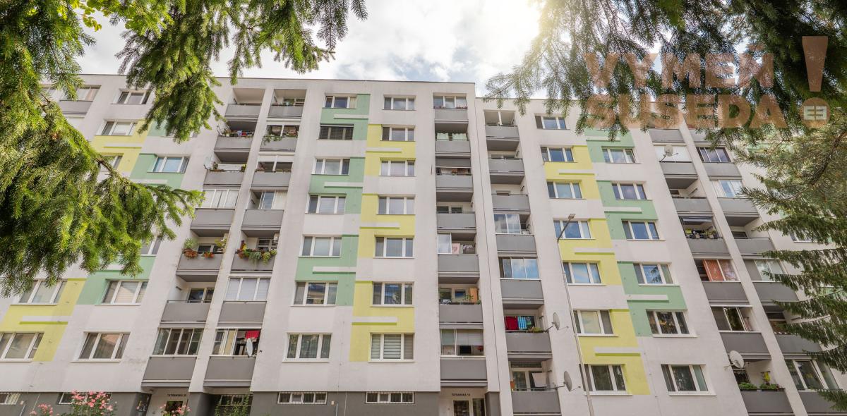 VYMEŇ SUSEDA! – KRÁSNY SLNEČNÝ 3 IZB. BYT S LOGGIOU A NÁDHERNÝM VÝHĽADOM,  TATRANSKÁ UL., LOKALITA SÁSOVÁ.