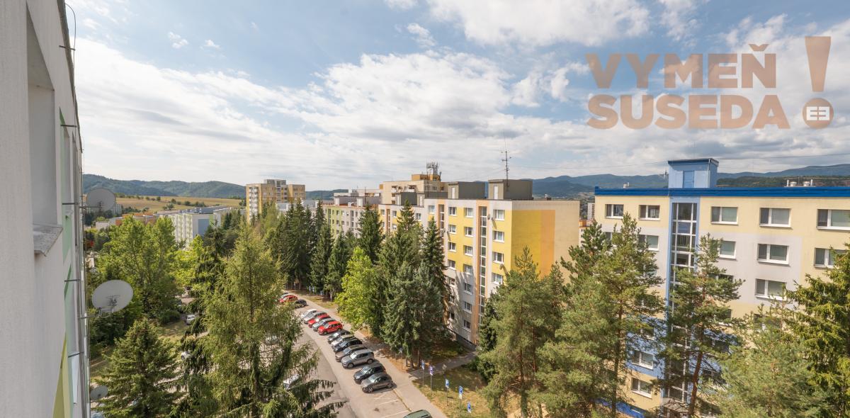 VYMEŇ SUSEDA! – KRÁSNY SLNEČNÝ 3 IZB. BYT S LOGGIOU A NÁDHERNÝM VÝHĽADOM,  TATRANSKÁ UL., LOKALITA SÁSOVÁ.