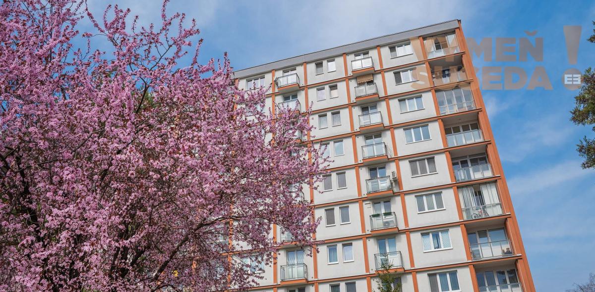VYMEŇ SUSEDA! - VÝNIMOČNÝ 2 IZB. ZREKONŠTRUOVANÝ BYT, BALKÓNOM, VYHĽADÁVANÁ LOKALITA RUŽINOV, ASTROVÁ UL., BA II.