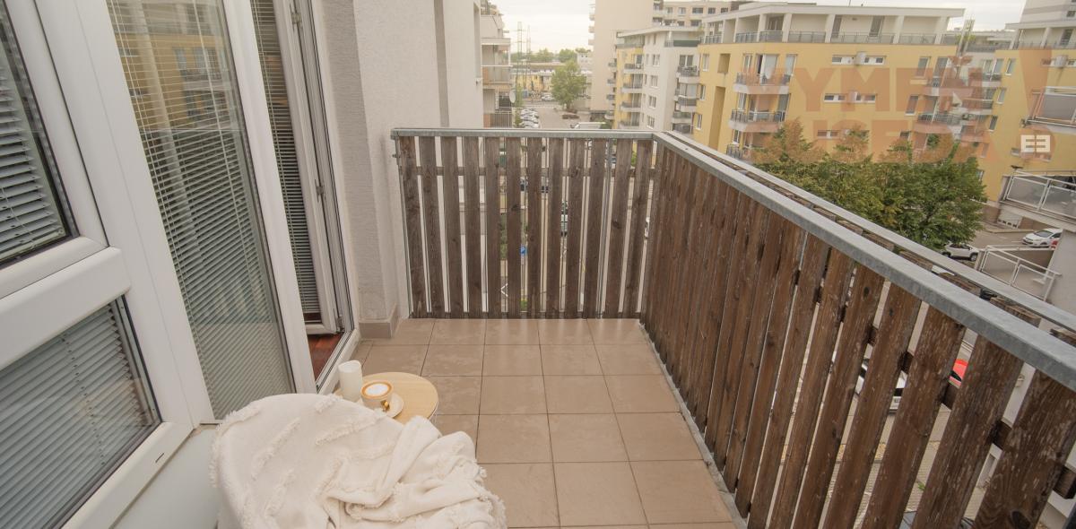 VYMEŇ SUSEDA! - Priestranný 2 izb. byt s balkónom pivnicou a parkovaním novostavba, ul. Na Križovatkách, TRNÁVKA - BA II.