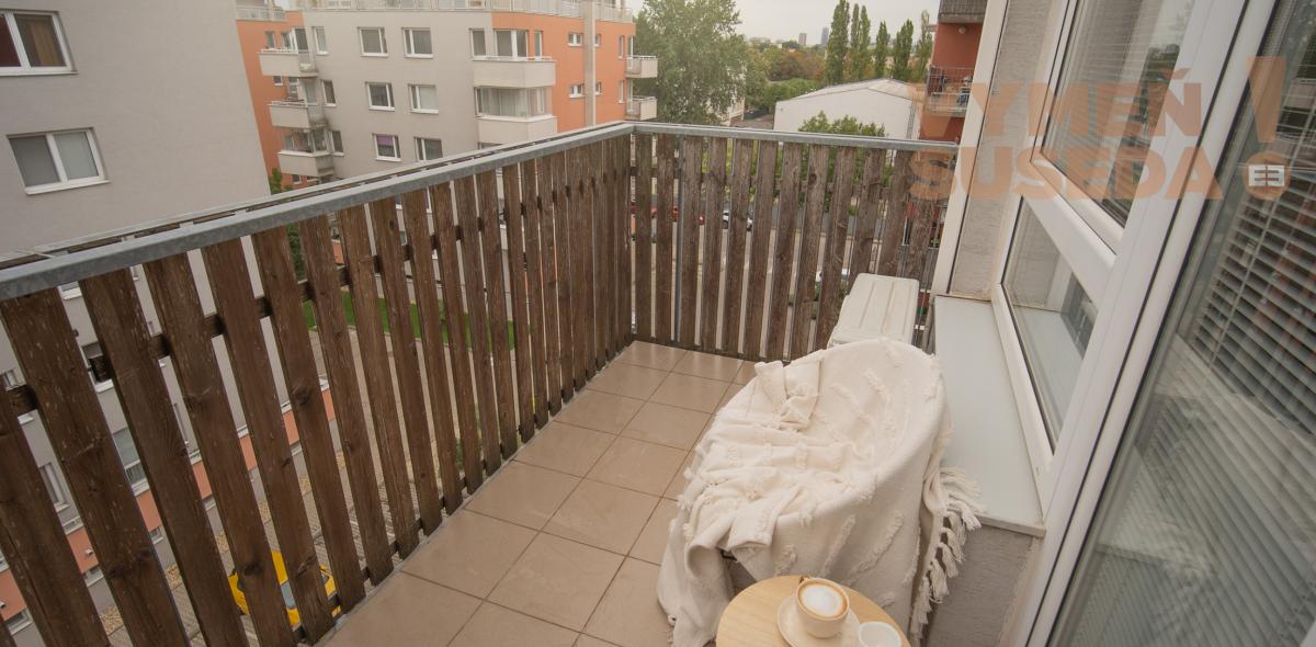 VYMEŇ SUSEDA! - Priestranný 2 izb. byt s balkónom pivnicou a parkovaním novostavba, ul. Na Križovatkách, TRNÁVKA - BA II.