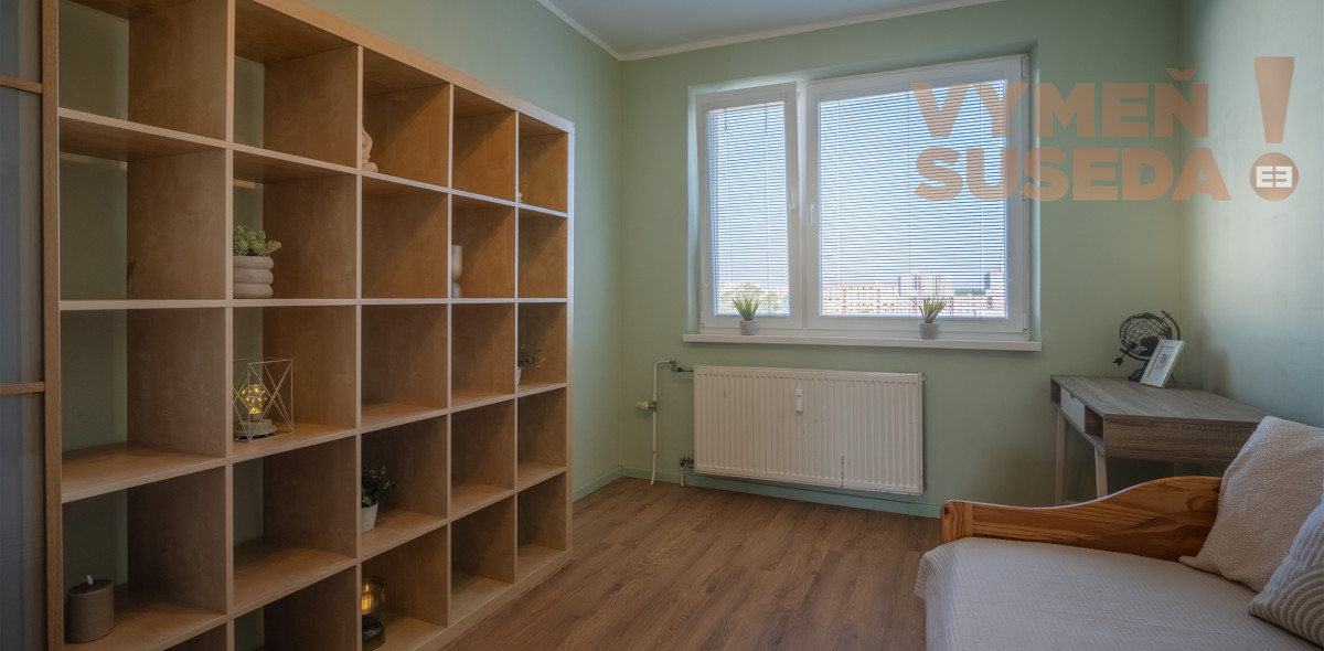 VYMEŇ SUSEDA! – KOMPLETNE ZREKONŠTRUOVANÝ 3 IZB. BYT PREROBENÝ NA 4 IZB. S LOGGIOU, JASOVSKÁ ULICA, PETRŽALKA, BA V