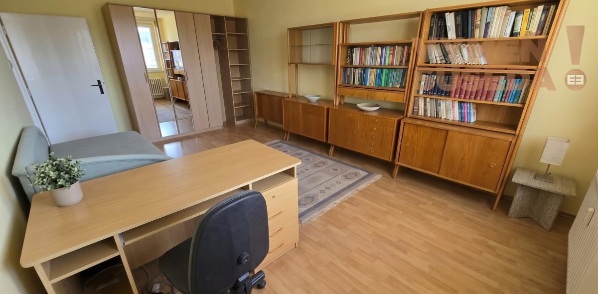 VYMEŇ SUSEDA! – VÝNIMOČNÝ 3-IZBOVÝ BYT S BALKÓNOM, MOŽNOSŤ ÚPRAVY NA 4-IZBOVÝ, ŠTEFUNKOVA ULICA, BRATISLAVA II – RUŽINOV