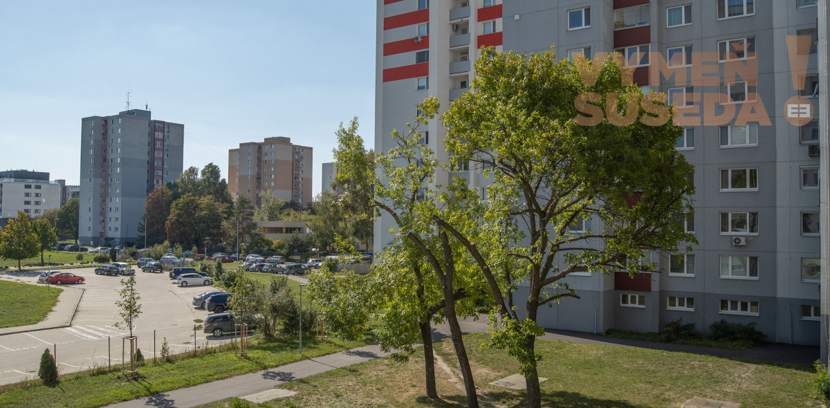 VYMEŇ SUSEDA! - Výnimočný kompletne zrekonštruovaný 3 izb. byt s loggiou, prerobený na 4 izb byt, Markova ul., BA V, Petržalka.