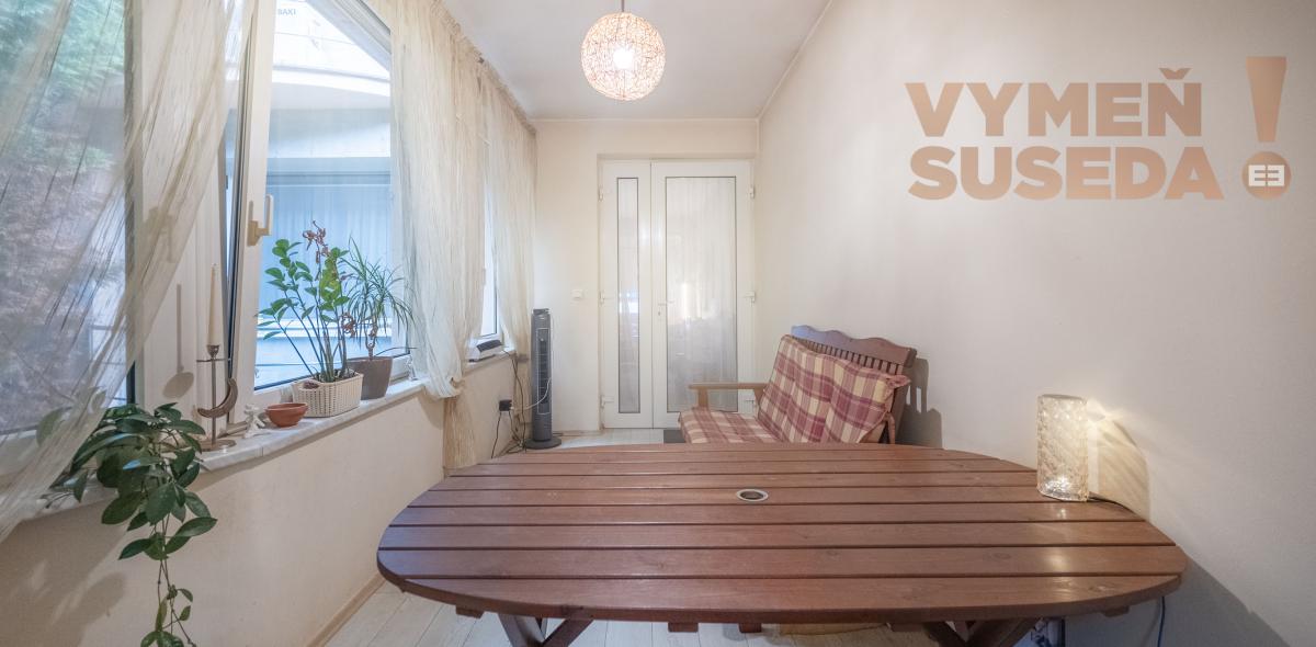VYMEŇ SUSEDA – KRÁSNY 7 IZB. BYT 380 m2 SO ZÁHRADOU A VLASTNOU GARÁŽOU, DUNAJSKÁ STREDA - CENTRUM