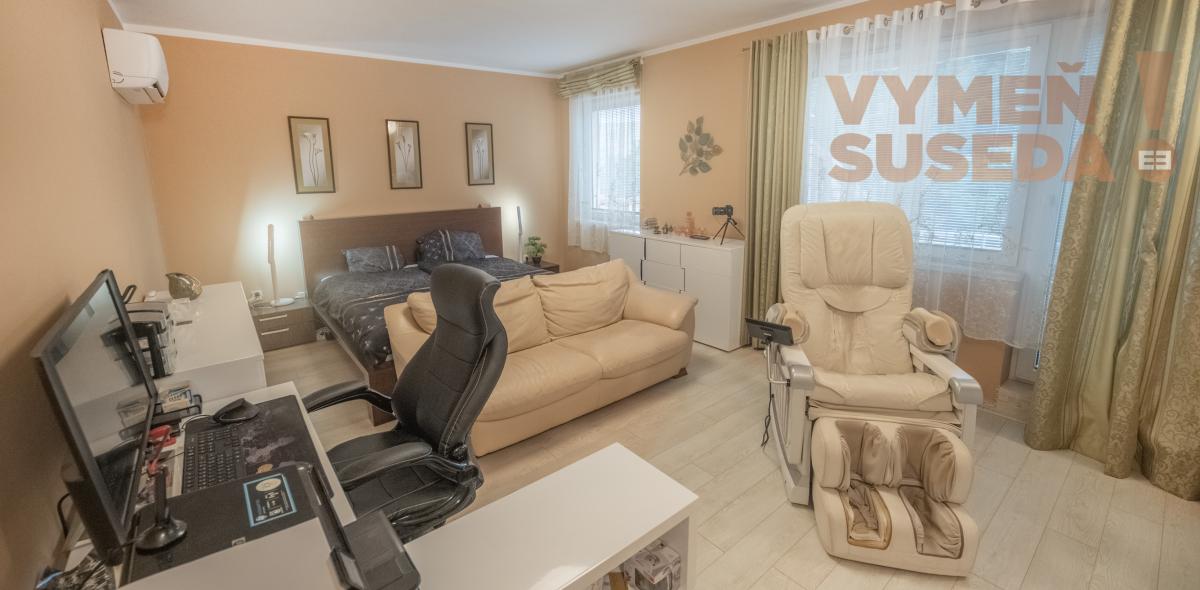VYMEŇ SUSEDA – KRÁSNY 7 IZB. BYT 380 m2 SO ZÁHRADOU A VLASTNOU GARÁŽOU, DUNAJSKÁ STREDA - CENTRUM