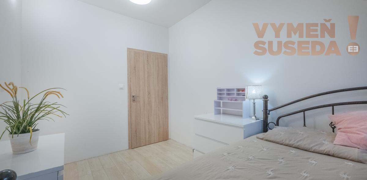 VYMEŇ SUSEDA – KRÁSNY 7 IZB. BYT 380 m2 SO ZÁHRADOU A VLASTNOU GARÁŽOU, DUNAJSKÁ STREDA - CENTRUM