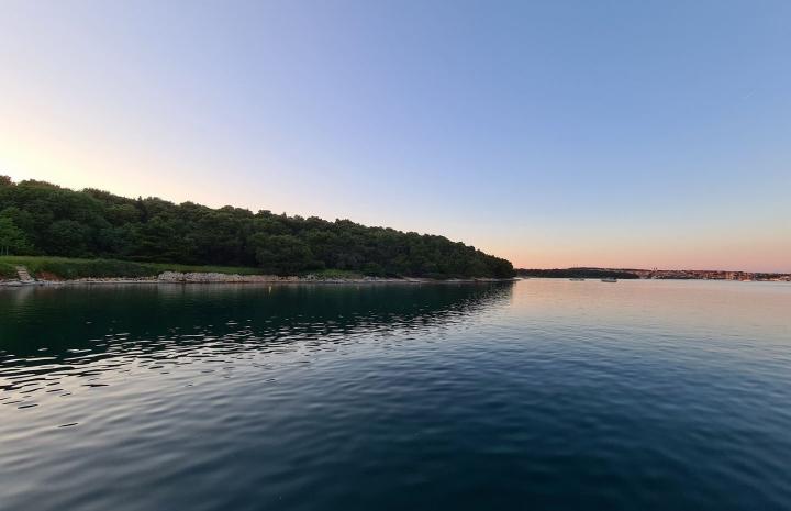 ESTATE INVEST - Výnimočný pozemok priamo v zálive, Premantura