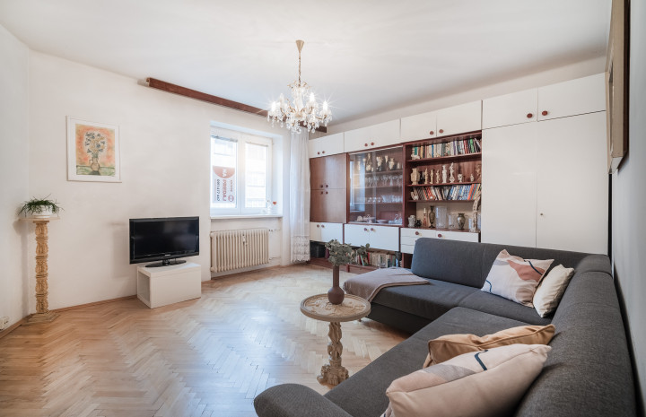 PREDANÉ!- VÝNIMOČNÝ STAROMESTSKÝ 2 IZB. BYT s LOGGIOU, Björnsonova ul., BA I