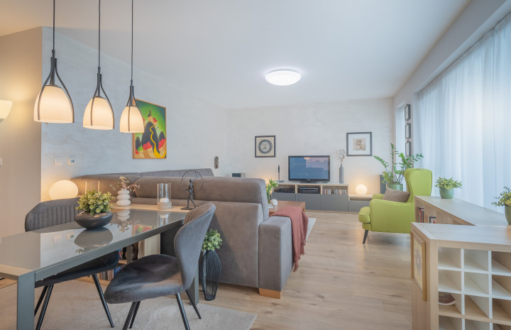 VYMEŇ SUSEDA! - VÝNIMOČNÝ 2 IZB. BYT, NOVOSTAVBA 73.00 m2 s LOGGIOU a Parkingom, GREEN VILLAGE, Dunajská Lužná