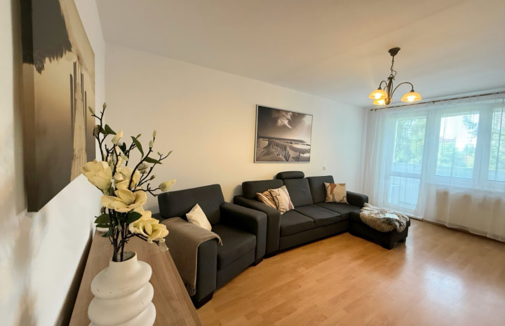 PRENAJATÉ! 3. IZB. KOMPLETNE ZARIADENÉHO SLNEČNÉHO BYTU, VÁŽSKA UL., BA II VRAKUŇA.