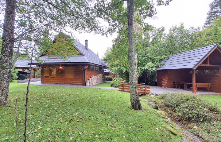 VYMEŇ SUSEDA! - VÝNIMOČNÁ 4 IZB. CHATA - NOVOSTAVBA s úžasnou atmosférou, TÁLE – NÍZKE TATRY, BYSTRÁ.